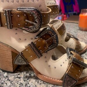 Free Bird Violet - Leather Sandal, Size 8 Women's